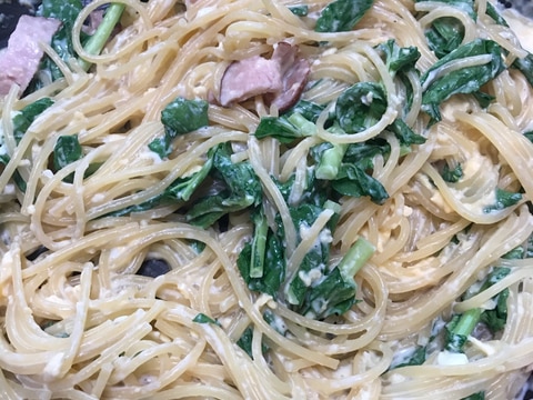 小松菜とハムのホワイトパスタ